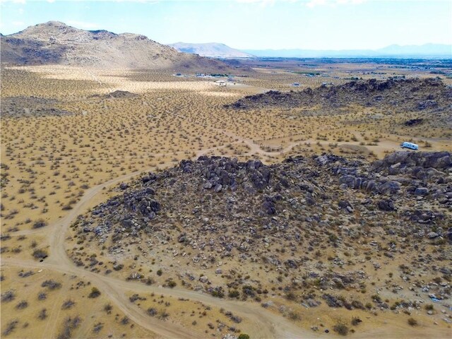 16 Laguna Seca, Apple Valley, CA 92307