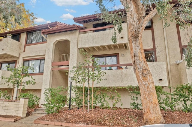28010 Tiffany Ln Unit 309, Canyon Country, CA 91387 - view of building exterior