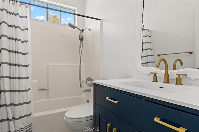 6 Daytona Dr Unit 128, Laguna Niguel, CA 92677 - full bath with vanity and shower / bath combo with shower curtain
