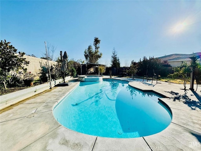 826 Jacob Creek Dr, Bakersfield, CA 93314 - view of pool with an in ground hot tub and a patio area