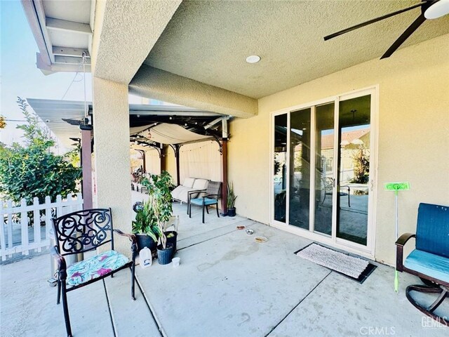 826 Jacob Creek Dr, Bakersfield, CA 93314 - view of patio / terrace with ceiling fan