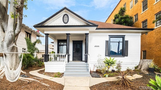 view of front of house featuring covered porch