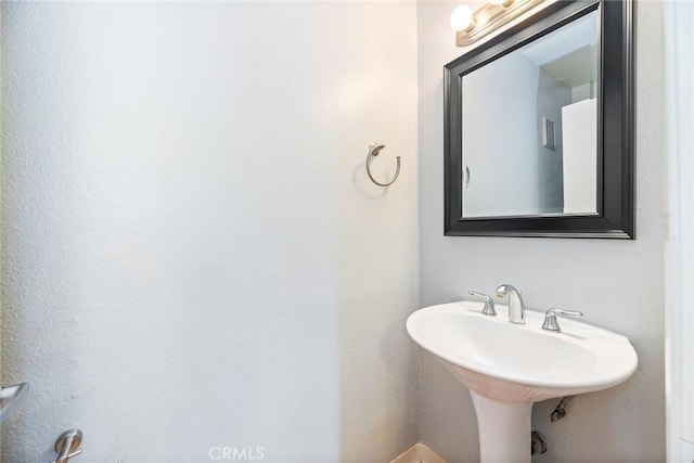 bathroom with sink