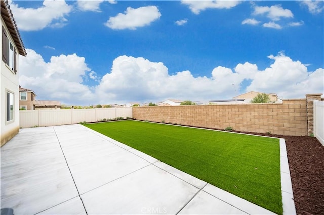 30750 Gazing Star Ln, Murrieta, CA 92563 - fenced backyard featuring a patio area