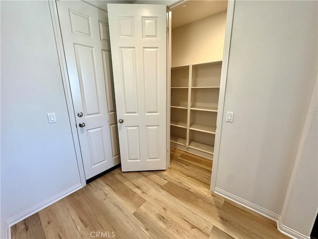 30750 Gazing Star Ln, Murrieta, CA 92563 - view of closet