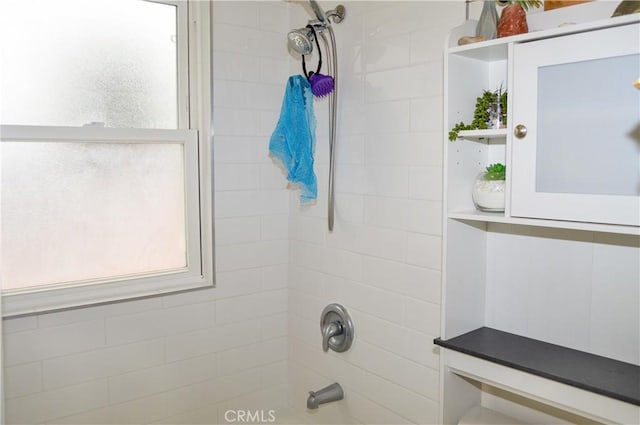 full bath featuring bathtub / shower combination
