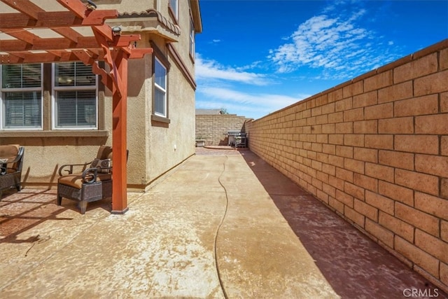5003 Thornberry Way, Fontana, CA 92336 - view of patio with a fenced backyard