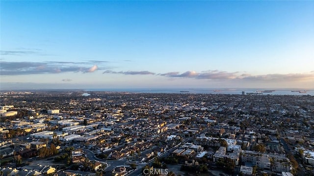 view of aerial view at dusk