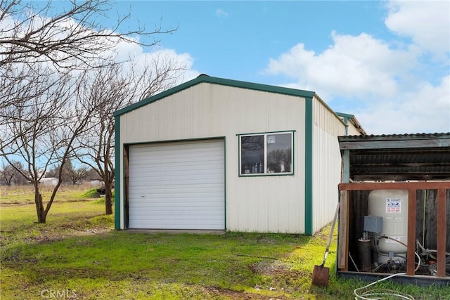 view of detached garage