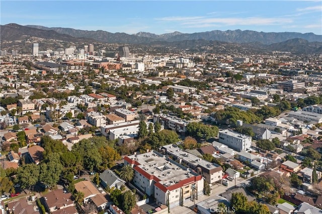 bird's eye view featuring a mountain view