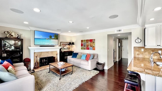 41 Baroness Ln, Laguna Niguel, CA 92677 - living room featuring ornamental molding, dark wood-style floors, visible vents, and recessed lighting
