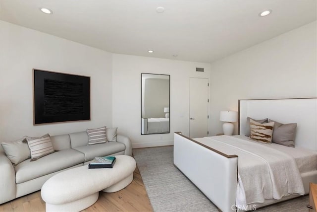 1425 Skyline Dr, Laguna Beach, CA 92651 - bedroom featuring recessed lighting and light wood-style floors