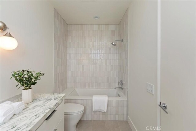 1425 Skyline Dr, Laguna Beach, CA 92651 - full bath featuring vanity, tile patterned floors, and tiled shower / bath