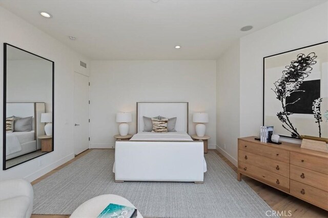 1425 Skyline Dr, Laguna Beach, CA 92651 - bedroom with wood finished floors and recessed lighting