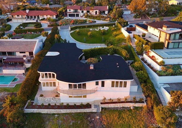 birds eye view of property featuring a residential view