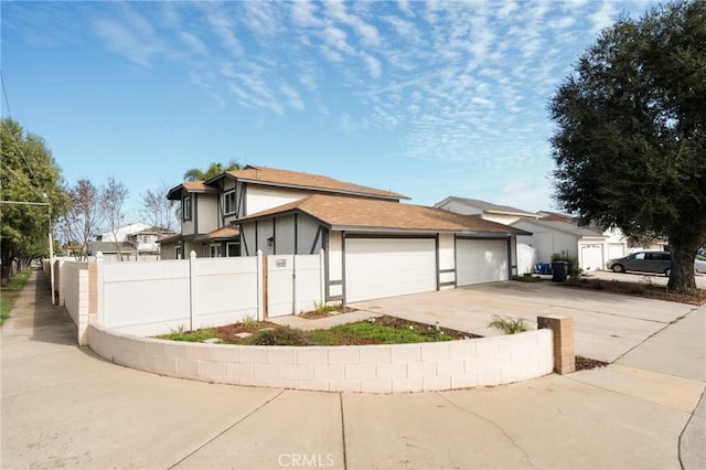 view of front facade featuring a garage