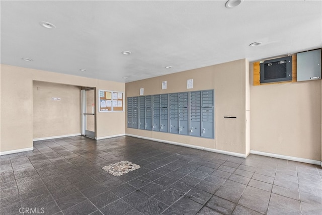 7826 Topanga Canyon Blvd Unit 101, Canoga Park, CA 91304 - interior space with mail area