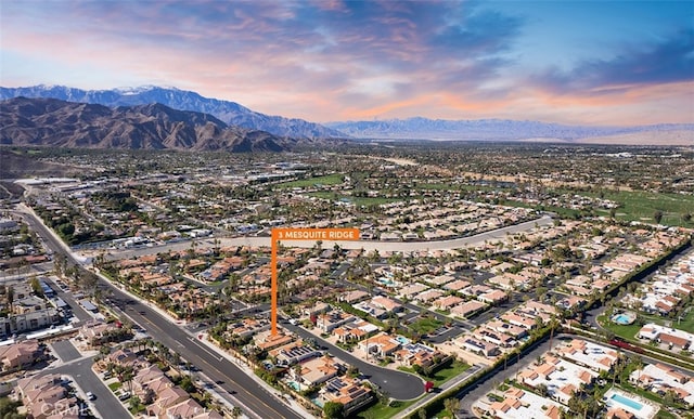 bird's eye view with a mountain view