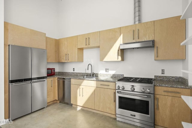 175 S Ventura Ave Unit 309, Ventura, CA 93001 - photo 9