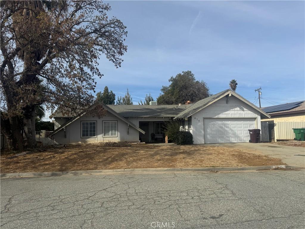 ranch-style house with a garage