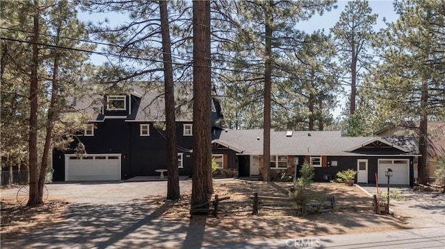 view of front facade with a garage