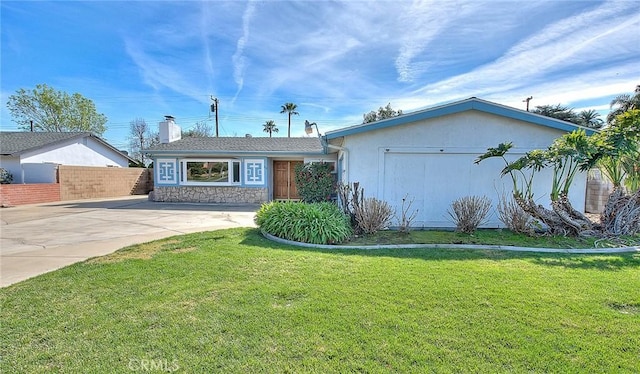 ranch-style house with a front yard