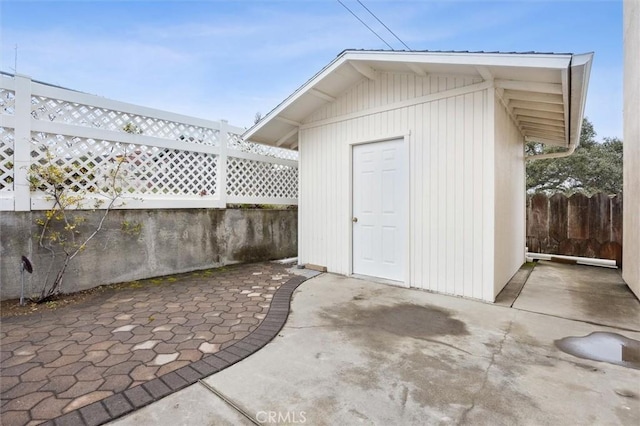 1141 Green Oaks Dr, Los Osos, CA 93402 - view of outdoor structure with an outbuilding and fence