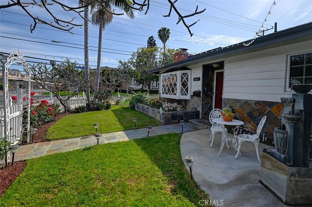 3067 Trinity Dr, Costa Mesa, CA 92626 - view of yard featuring fence and a patio area