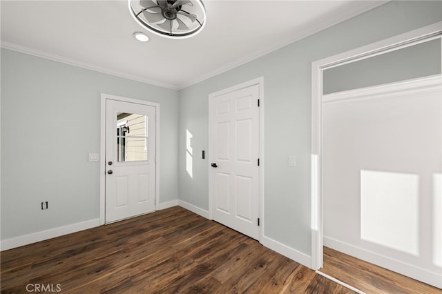 entryway featuring recessed lighting, baseboards, ornamental molding, and dark wood-style floors