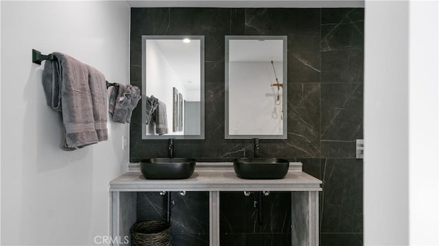 8750 Desert Shadows, Joshua Tree, CA 92252 - bathroom with double vanity