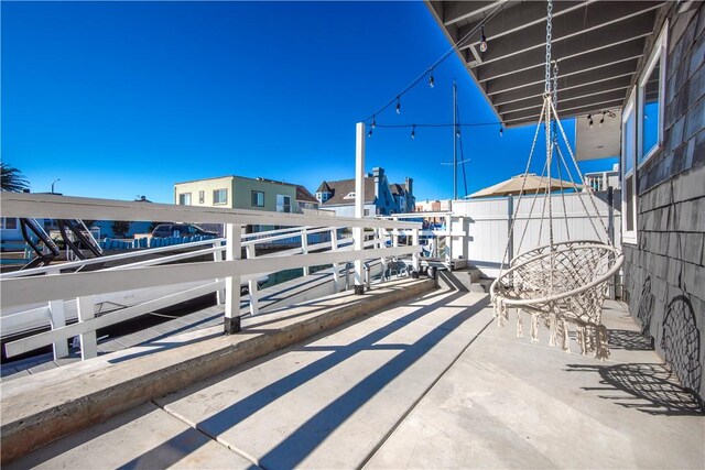 16791 Bayview Dr, Huntington Beach, CA 92649 - view of patio / terrace