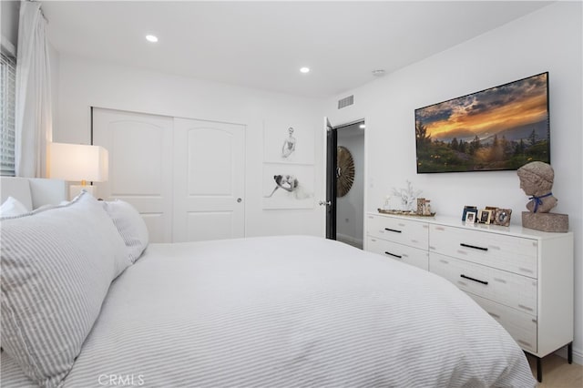 bedroom featuring a closet