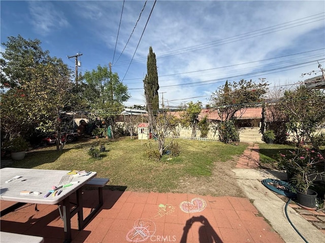 view of yard with a patio area