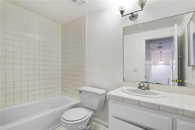 2061 W Redlands Blvd Unit 8C, Redlands, CA 92373 - full bath featuring vanity and shower / bath combination