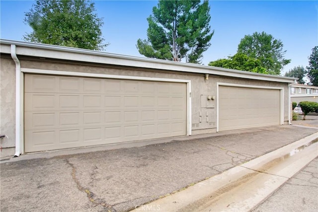 2061 W Redlands Blvd Unit 8C, Redlands, CA 92373 - view of garage