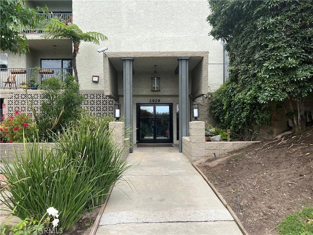 2929 Waverly Dr Unit 213, Los Angeles, CA 90039 - property entrance with stucco siding and french doors