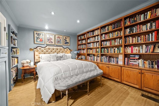 bedroom with visible vents, crown molding, and recessed lighting