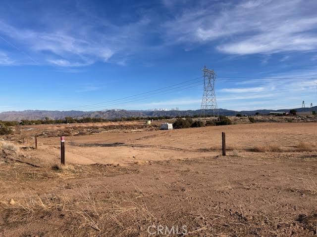 6075 Mesa Linda St, Hesperia, CA 92344 - photo 1