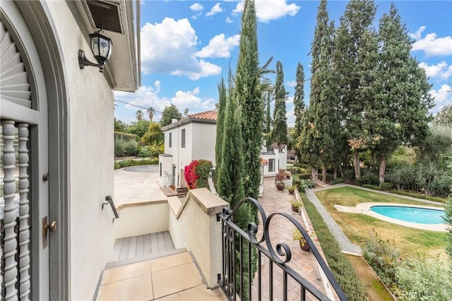 1205 W Highland Ave, Redlands, CA 92373 - balcony featuring view of pool area
