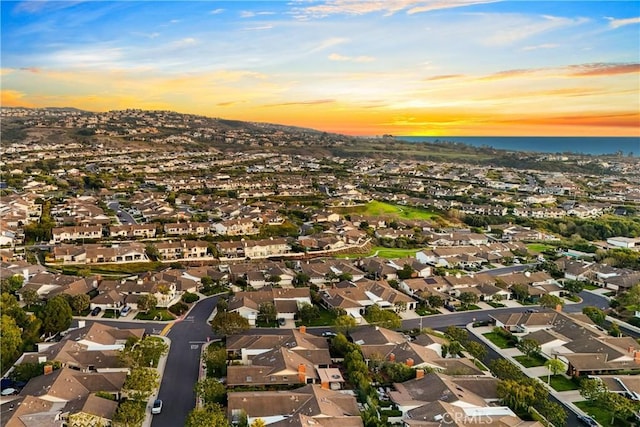 view of aerial view at dusk