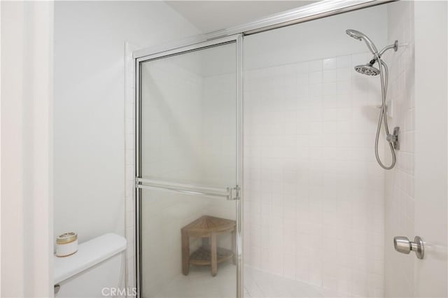 1150 E Palm Canyon Dr Unit 51, Palm Springs, CA 92264 - bathroom featuring toilet and a shower stall