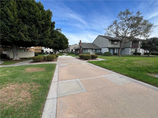 view of road featuring a residential view