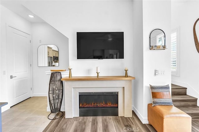 1632 Doheny Way, Dana Point, CA 92629 - living room with recessed lighting and baseboards