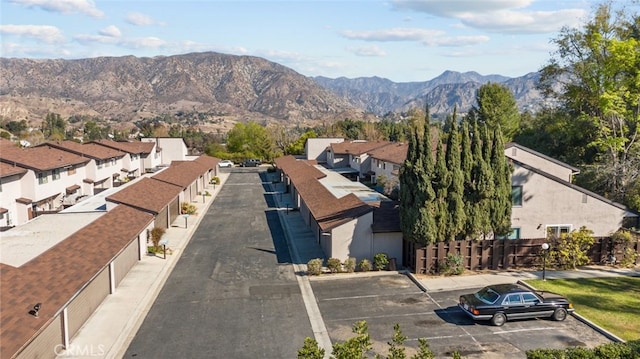 bird's eye view with a mountain view