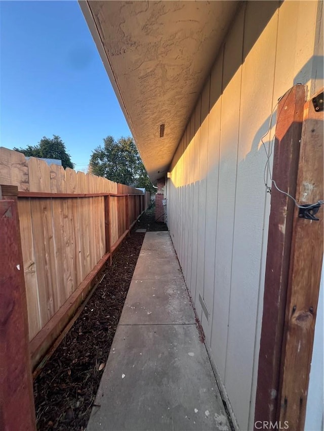 749 Junipero Ct, Merced, CA 95348 - view of side of property featuring fence