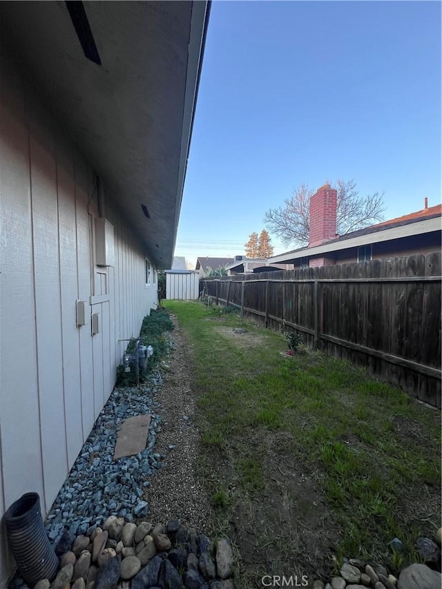 749 Junipero Ct, Merced, CA 95348 - view of yard featuring a fenced backyard