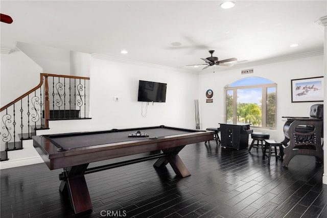 playroom with ceiling fan, crown molding, pool table, and dark hardwood / wood-style floors