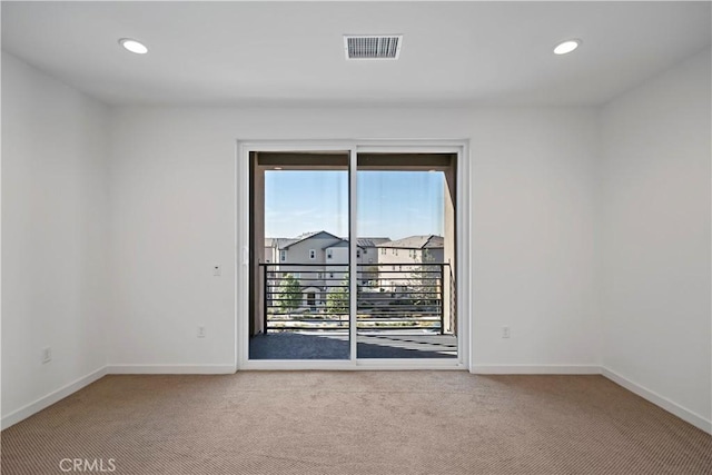 empty room featuring carpet