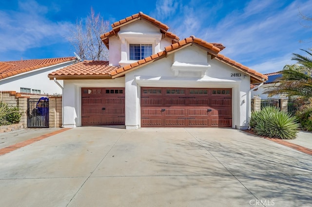 view of mediterranean / spanish-style house