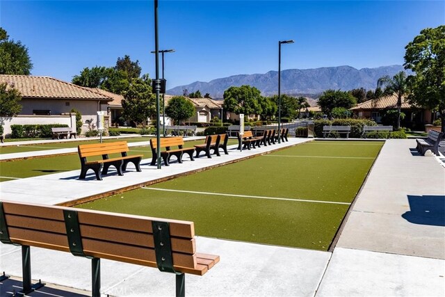 surrounding community featuring a mountain view